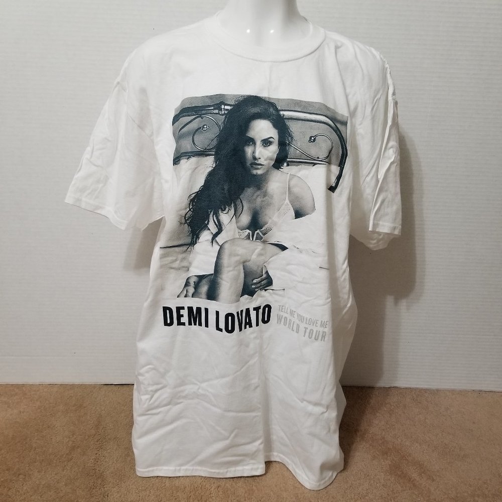Demi Lovato shirt 2XL Bed Photo 2018 Tour concert graphic band merch N America